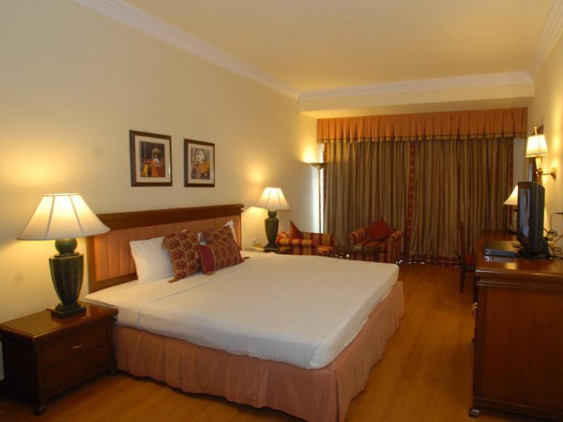เดอะ เอ็ฟฟอร์ท ไรแชค Hotel เรชัค ภายนอก รูปภาพ