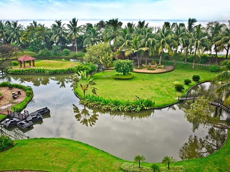 เดอะ เอ็ฟฟอร์ท ไรแชค Hotel เรชัค ภายนอก รูปภาพ