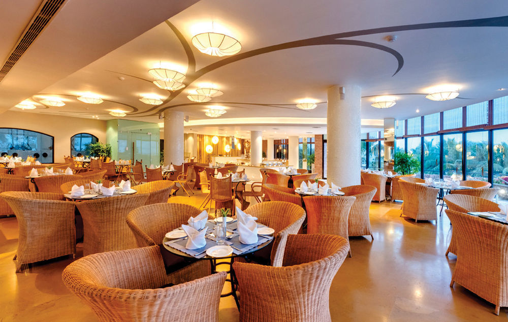 เดอะ เอ็ฟฟอร์ท ไรแชค Hotel เรชัค ภายนอก รูปภาพ