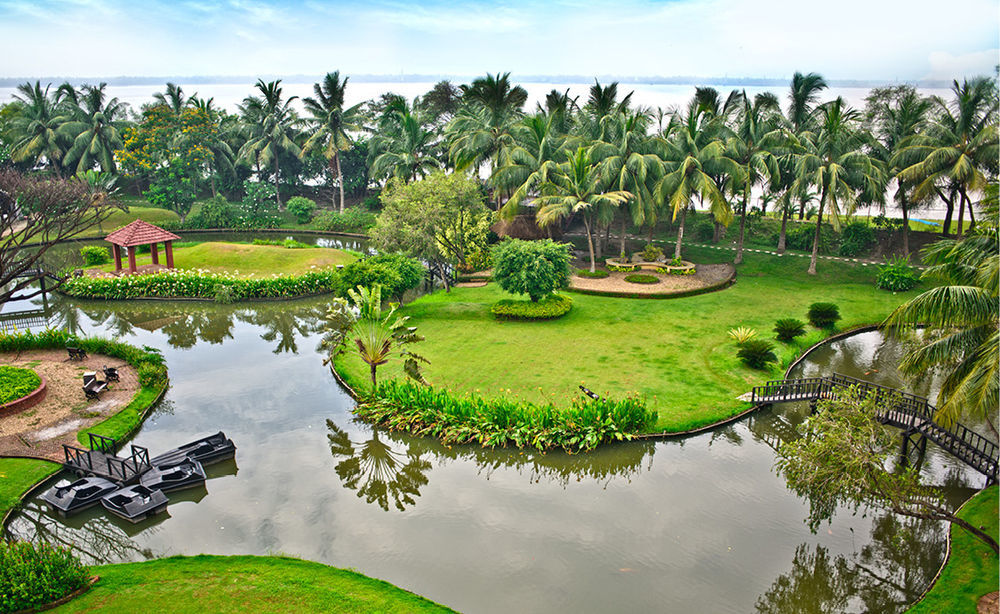 เดอะ เอ็ฟฟอร์ท ไรแชค Hotel เรชัค ภายนอก รูปภาพ